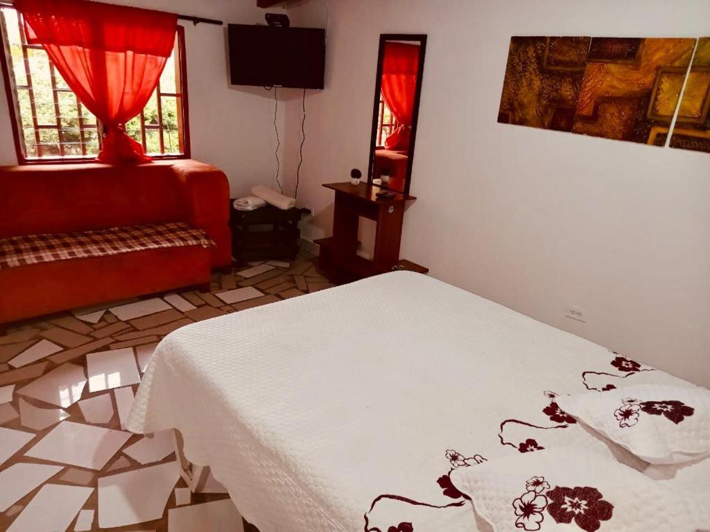 House Bed and Breakfast Guatapé Eksteriør billede
