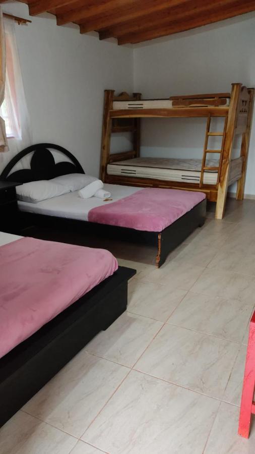 House Bed and Breakfast Guatapé Eksteriør billede
